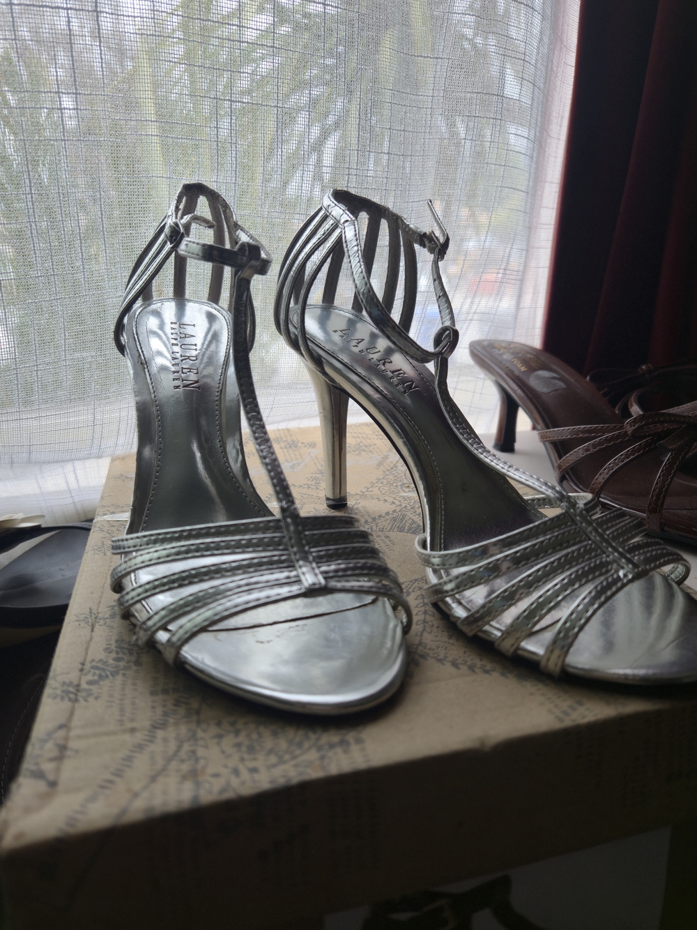 Lauren Ralph Lauren Metallic Silver Strappy High Heel Sandals Size 6. New